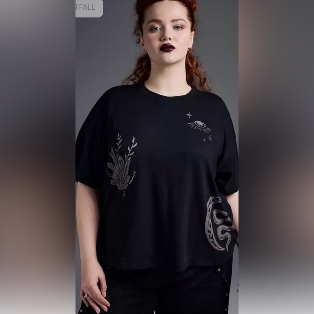 Night Fall By Torrid Size 4(4X)(26) Black & Gray Heritage Jersey Tee Shirt Top